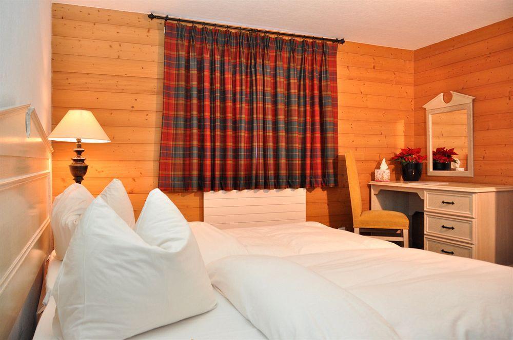 Hotel De La Paix Champery Exterior photo